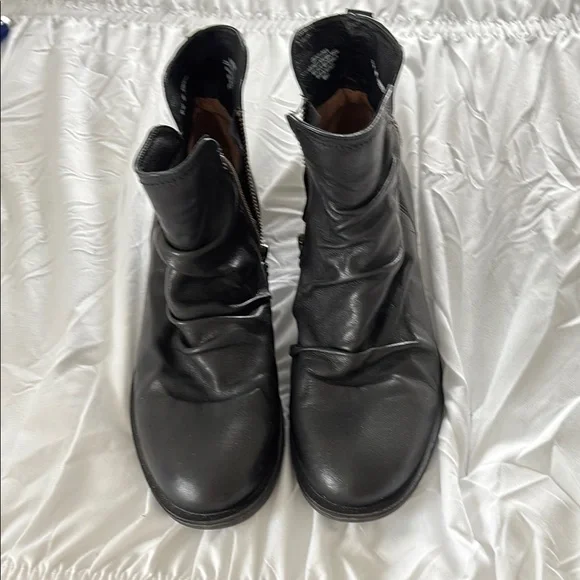 Sofft Shoes Sofft Black Leather Ankle Boots Stylish Size